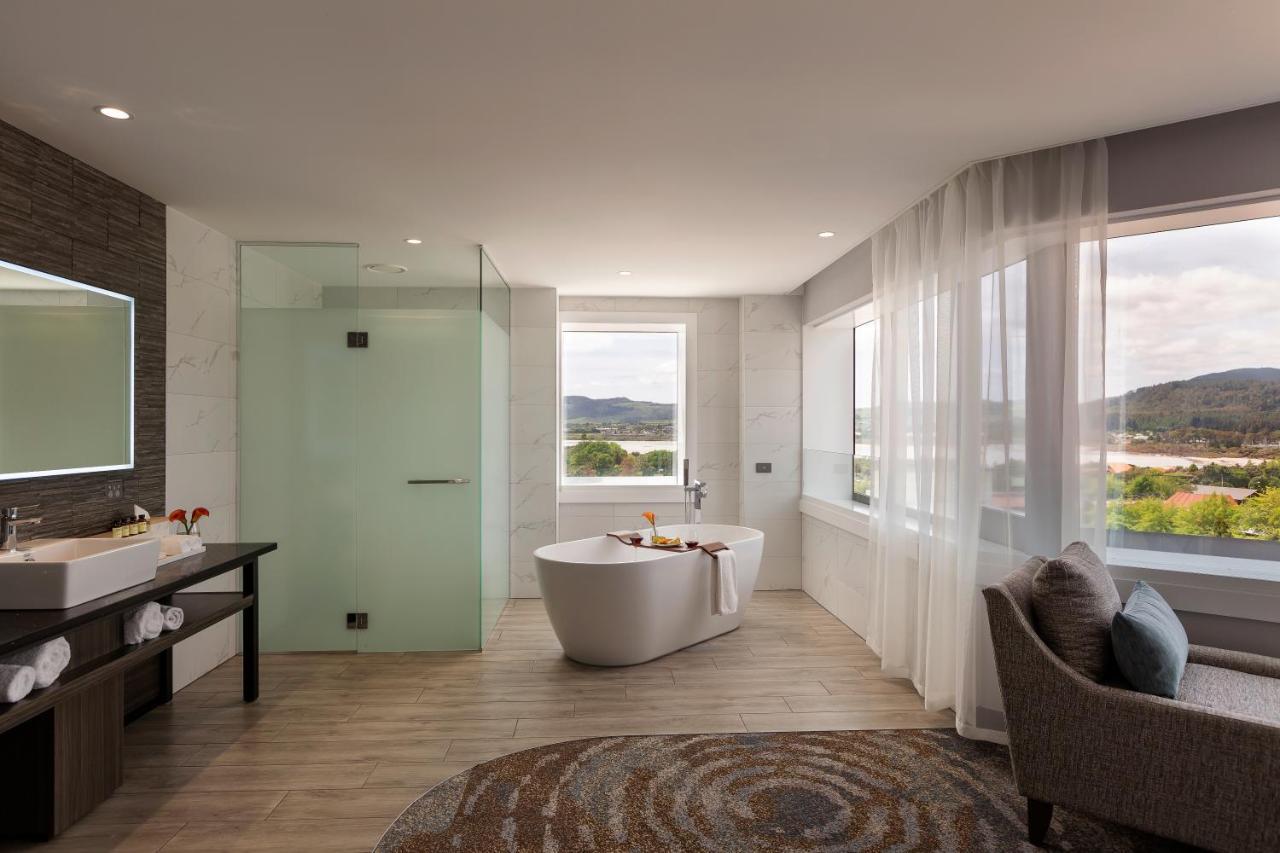 Hotel Pullman Rotorua Exteriér fotografie Bathroom